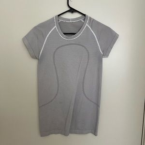 Lululemon size 6 stripped workout top align